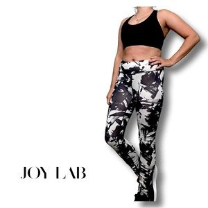 JoyLab White and Black Graffiti Print Leggings - XS